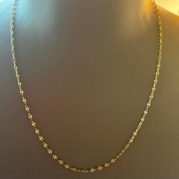 Chain - Picture 1 of 1